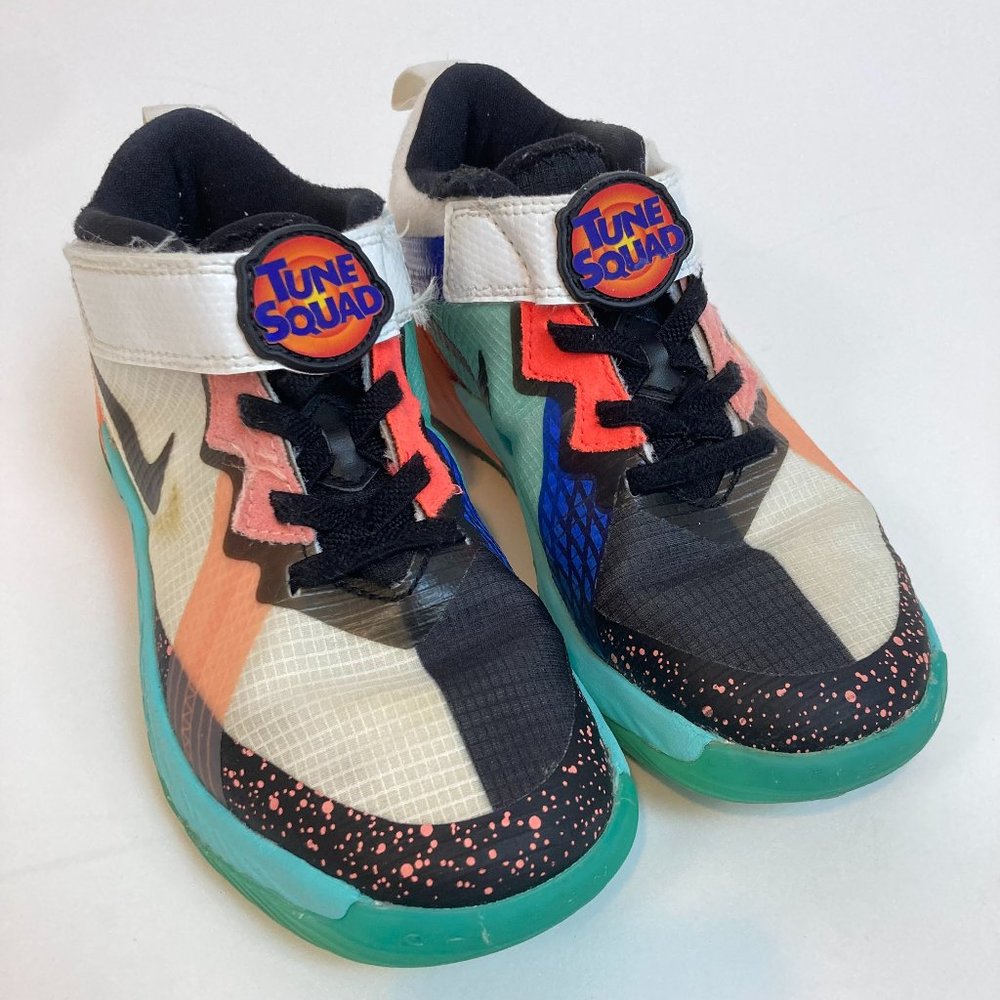 Lebron XVIII18 Low "Space Jam" Tune Squad GS Sz 13.5C Basketball